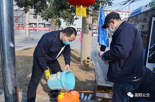 關(guān)鍵時刻，黨員挺身而出
